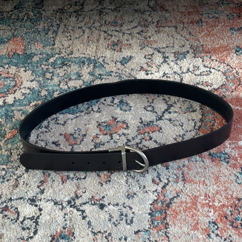 Fossil Black Leather Belt with Silver Buckle - Picture 4 of 7